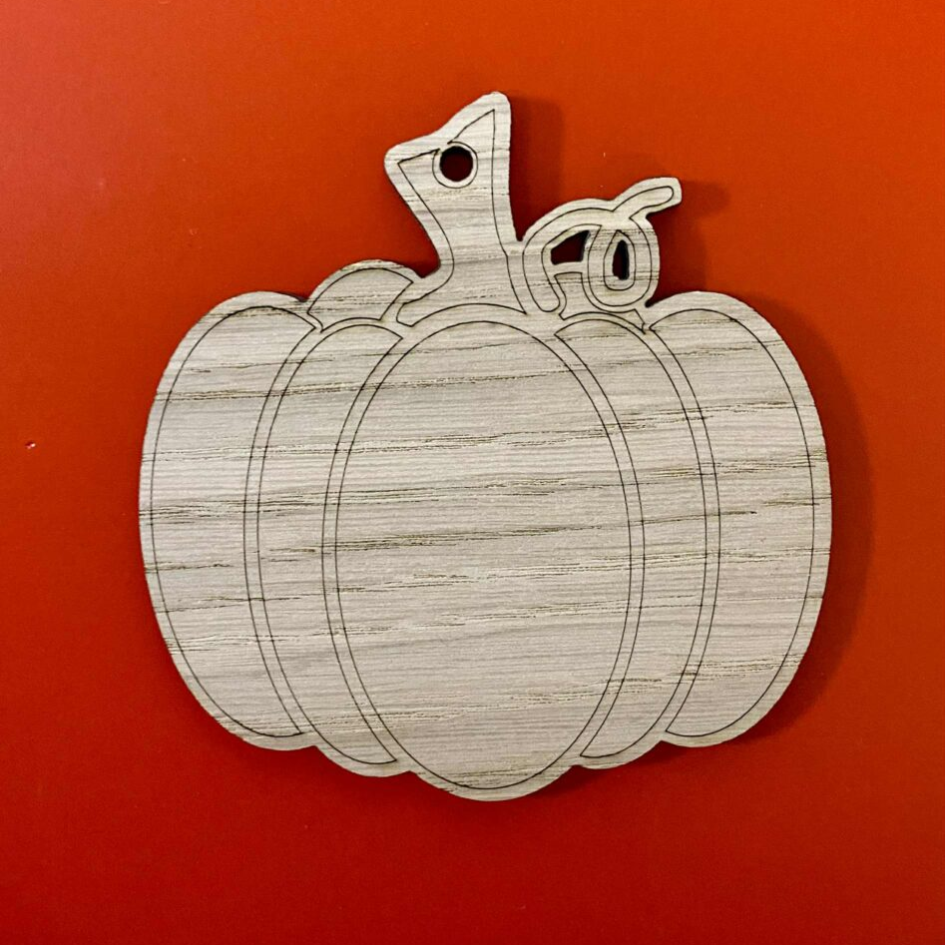 OAK VENEER ENGRAVED PUMPKIN (WC2385)