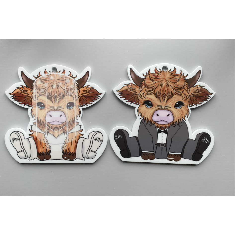 SUBLIMATED BRIDE & GROOM HIGHLAND COW (WC2272)